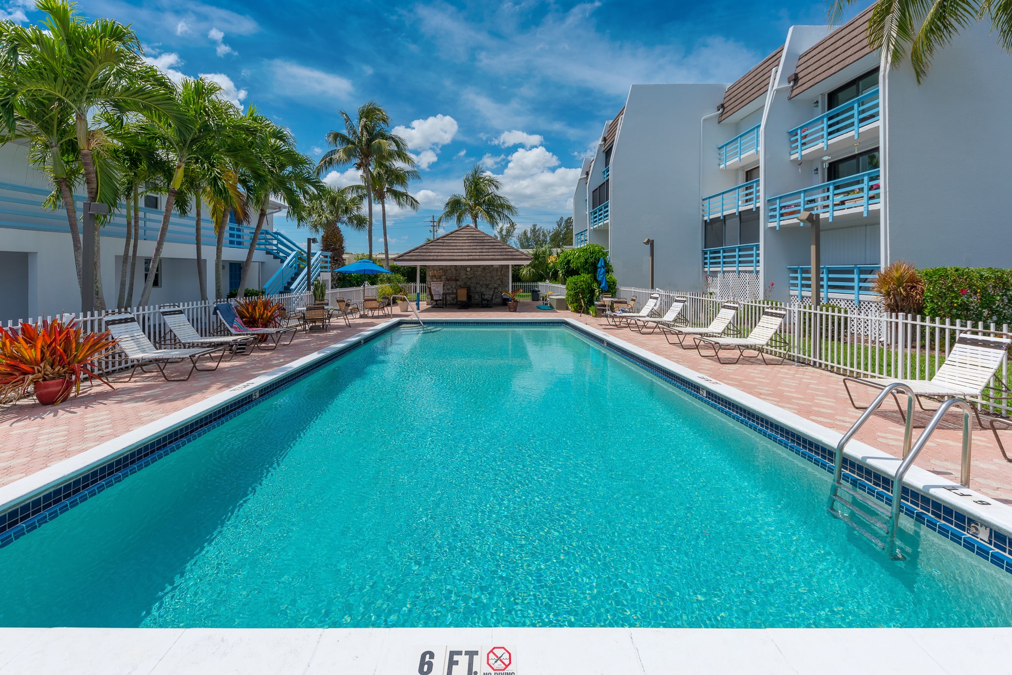 https://www.paradiserealtyfla.com/posts/5-reasons-why-this-condo-listing-makes-the-perfect-vacation-spot-island-living-or-investment-property