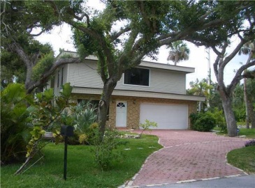 700 Fiddlewood Road, Vero Beach, Florida 32963, 3 Bedrooms Bedrooms, ,3 BathroomsBathrooms,Residential,For Sale,Fiddlewood,RX-10956615
